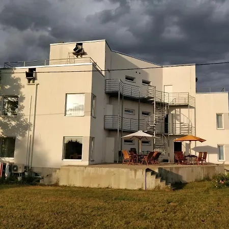 Laheveere Apartament *