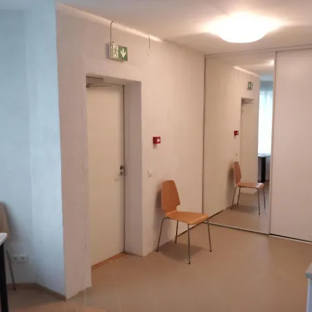 Laheveere Apartament *